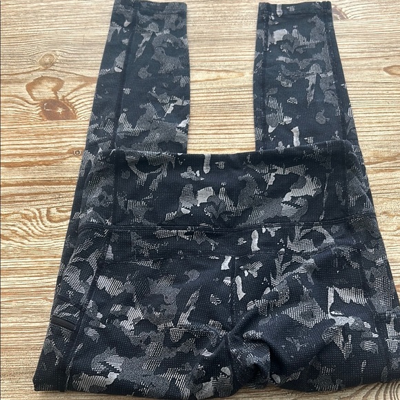 Title Nine women’s leggings, Size S - Picture 5 of 7